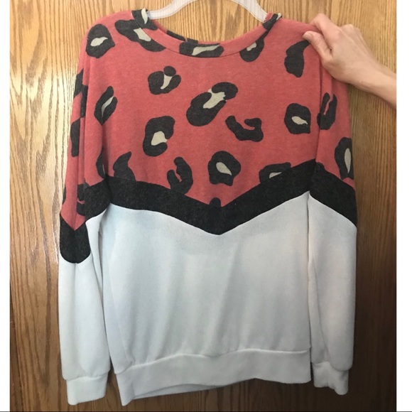 My Story Sweaters - My Story Animal Print Pullover Sweater Size Small